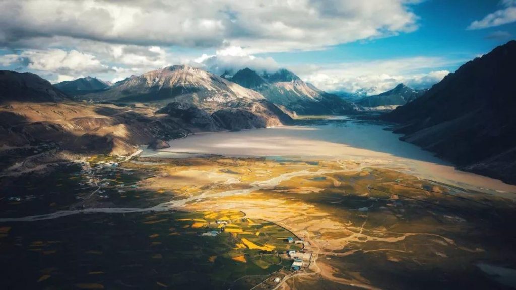 西藏小众景点：上帝遗落在凡间的眼泪——然乌湖